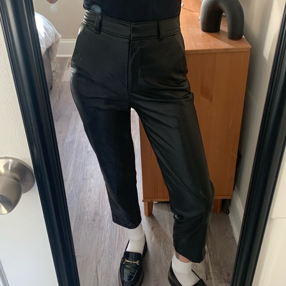 Aritzia Babaton Cropped Command Leather Trousers